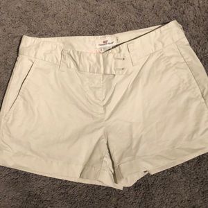 Vineyard Vines shorts
